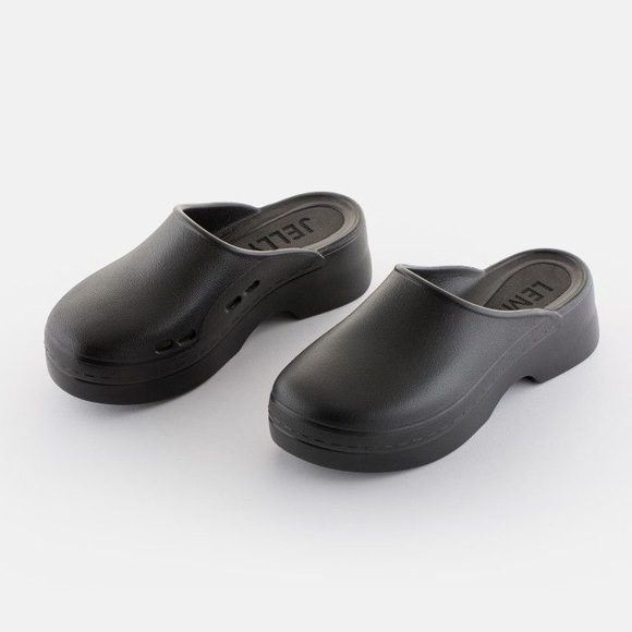 Lemon Jelly Magnolia Mules 🍋 - Picture 1 of 12